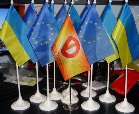 Флажки Евро Союза и Украины