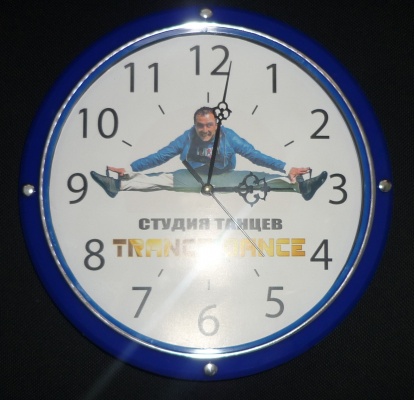 Изготовление часов с логотипом