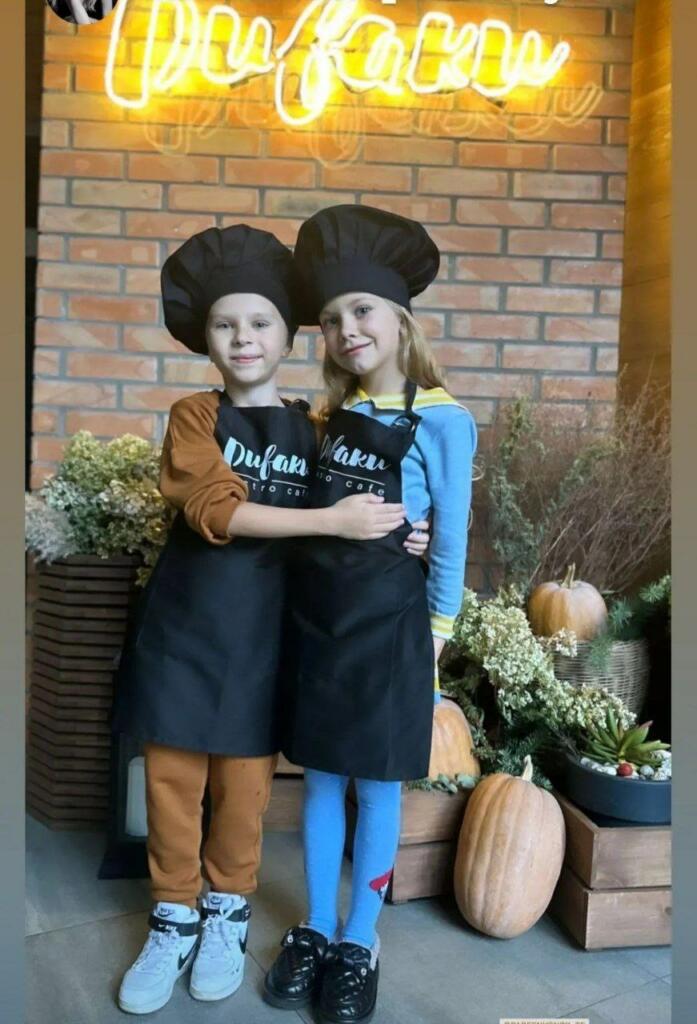 Фартухи фірмові з логотипом