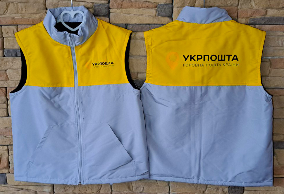 Промо одежда, пошив манишек с логотипом