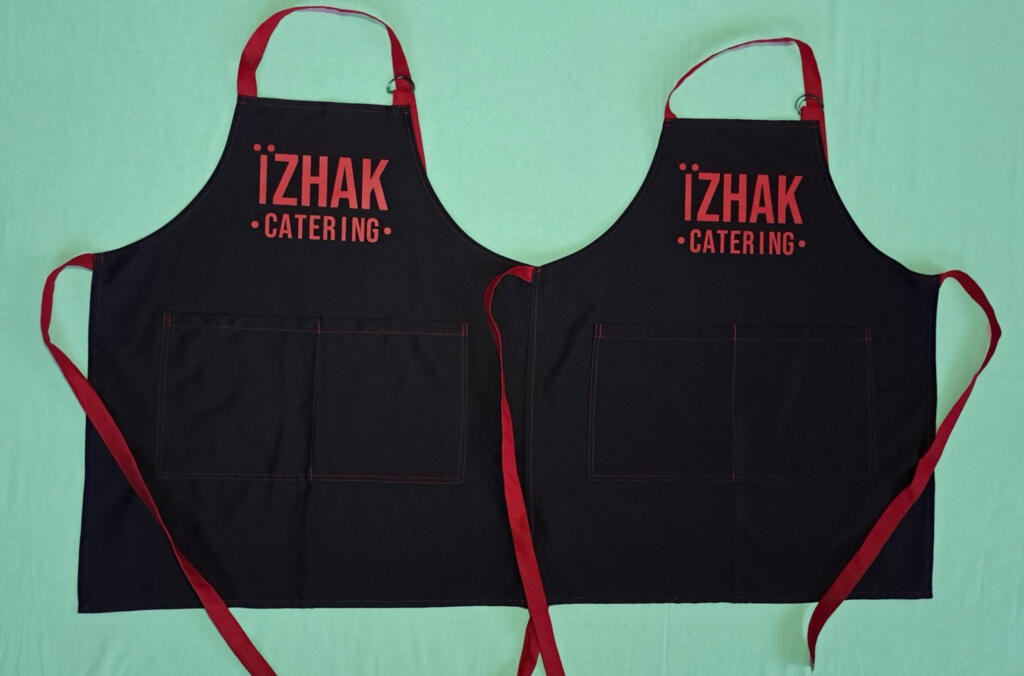 Червоно чорний фартух