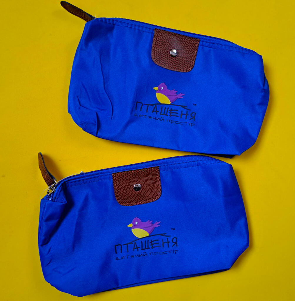 Маленькая кометичка с логотипом