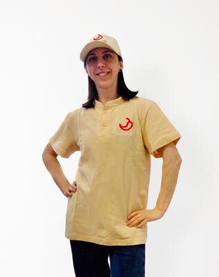 Вышивка на поло футболках