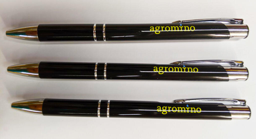 Металлическая ручка с печатью