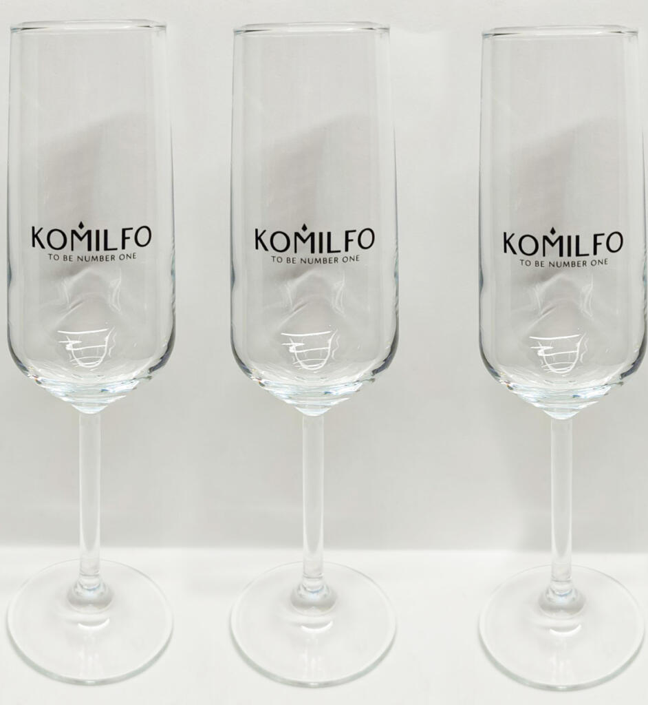 Келихи для шампанського з логотипом