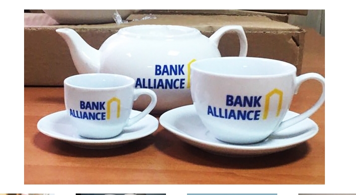 Брендування чашок логотипами