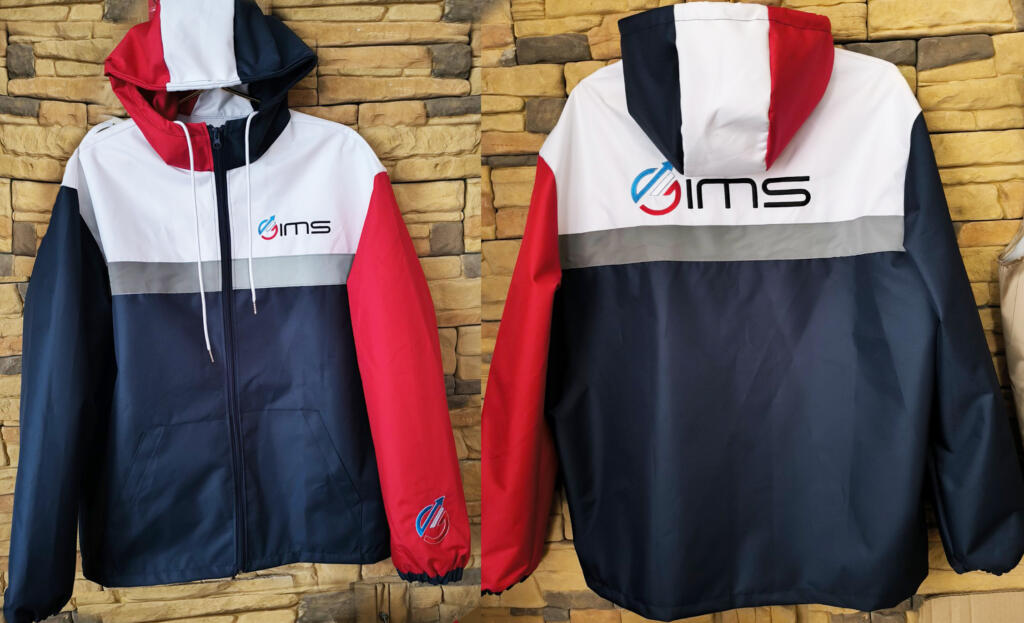 Легка куртка пошиття на замовлення