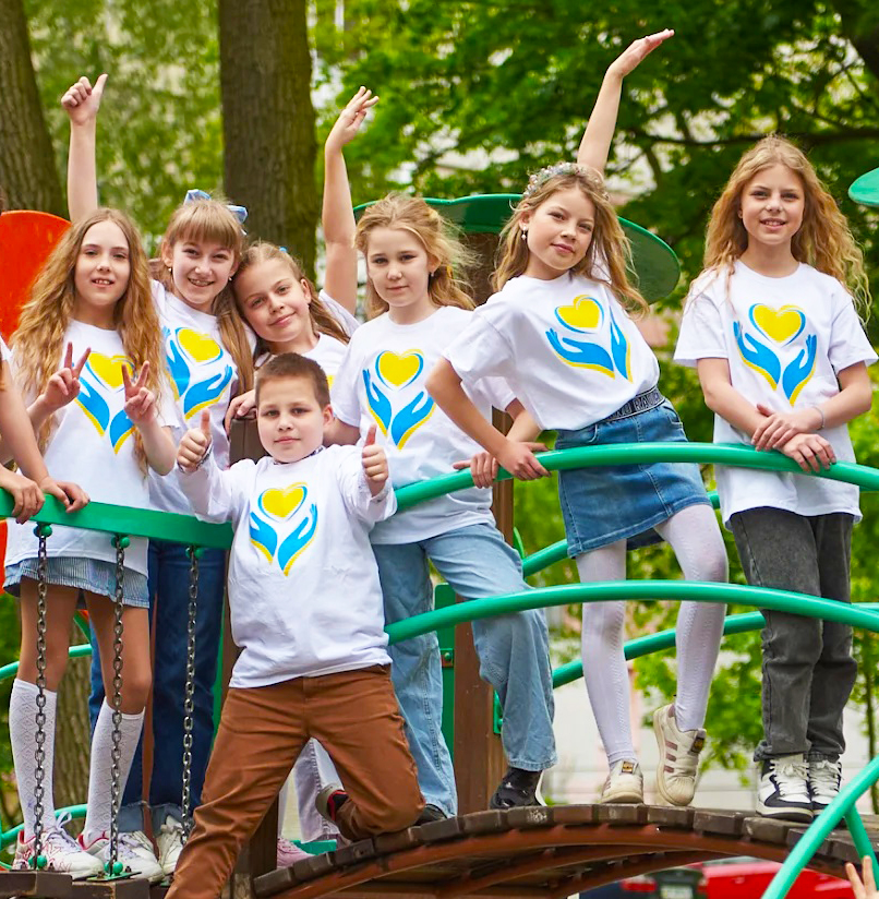 Дитячі футболки для таборів