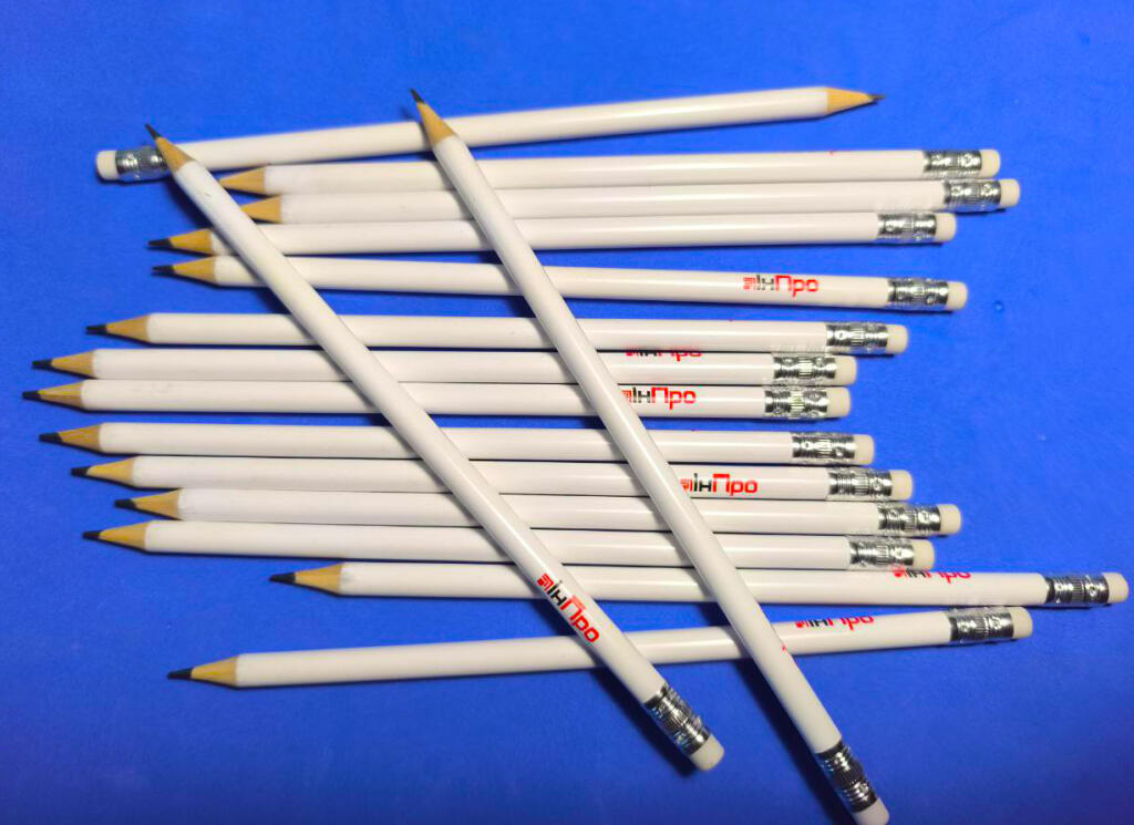 Брендирование карандашей логотипом