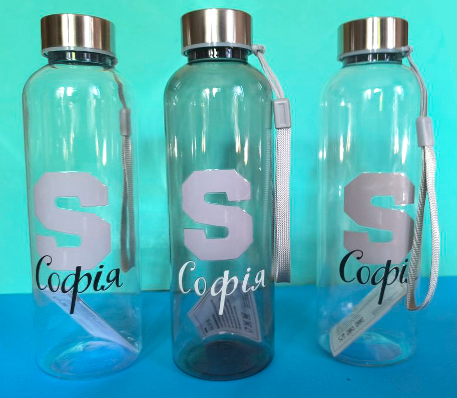 Прозрачные бутылки с логотипом