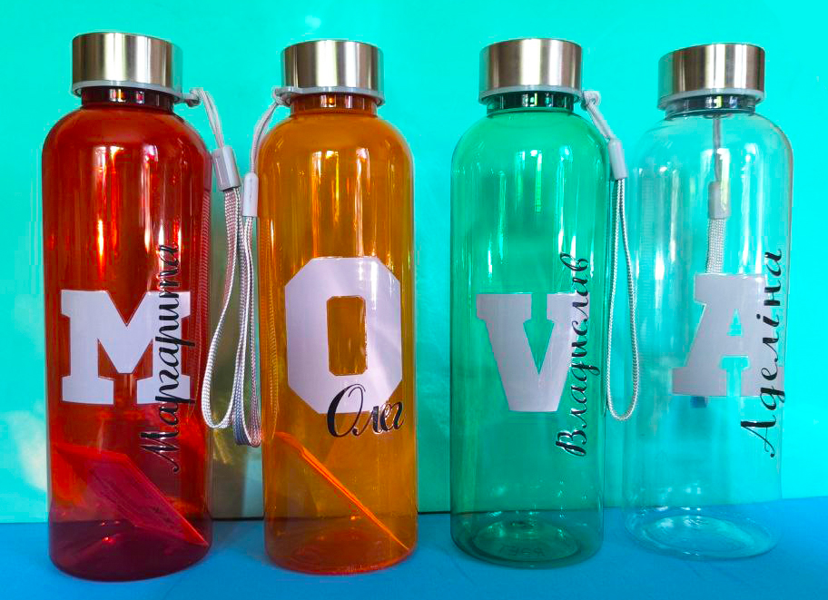 Цветные бутылки прозрачные