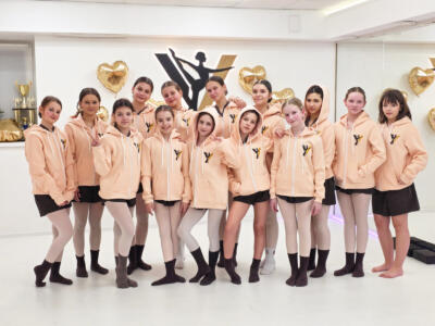 Пошив детских толстовок для колективов танцев