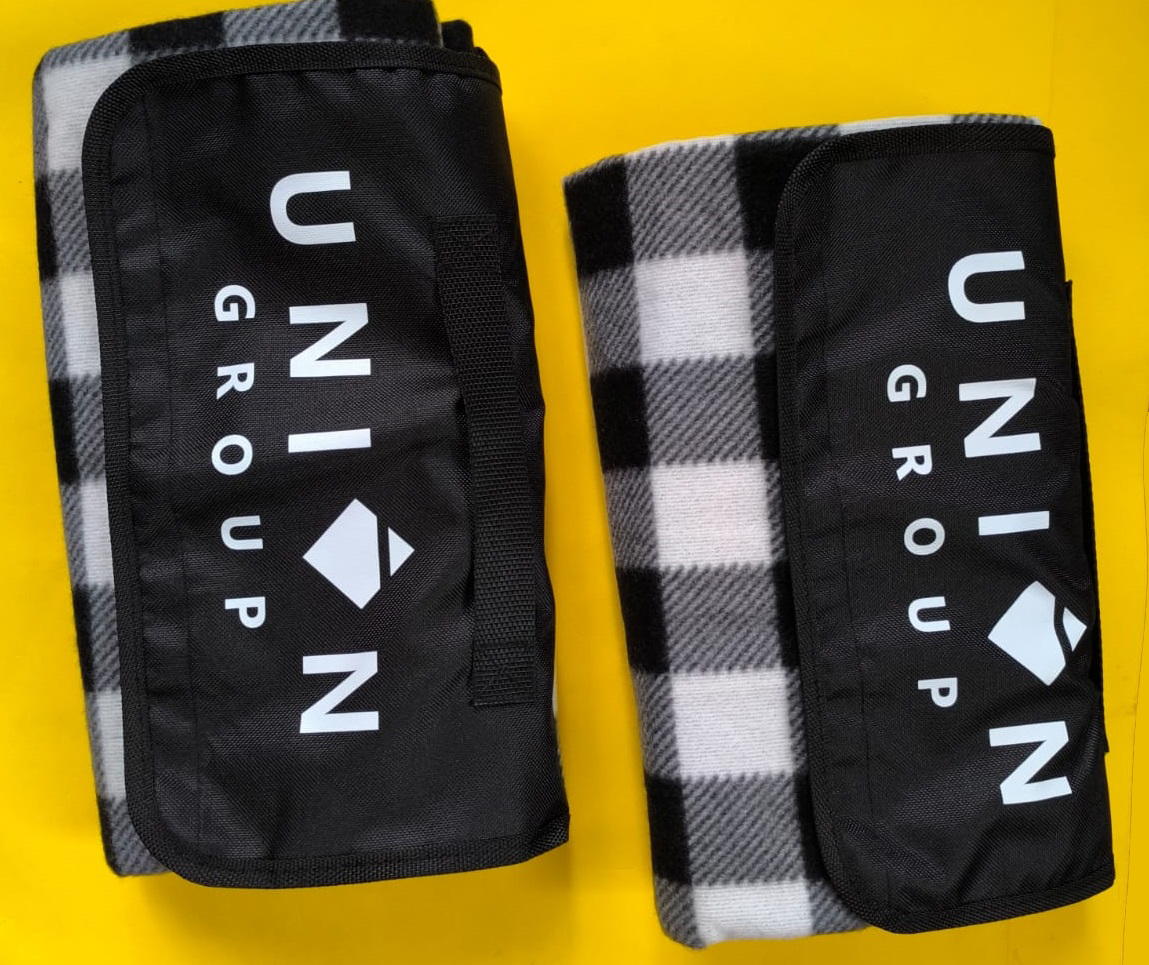 Підстилки для пікніка з логотипом