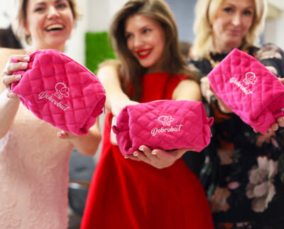 Пошив косметичек с вышивкой