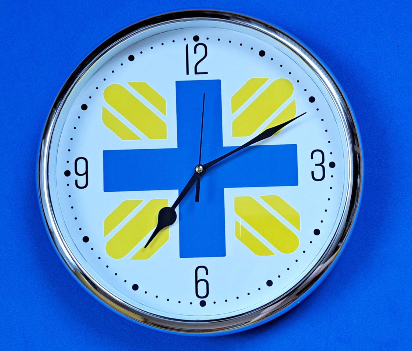 Часы Каритас